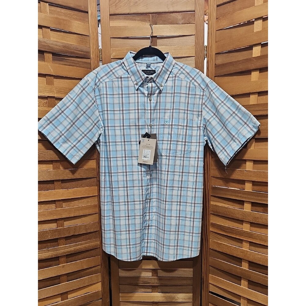 Ariat Pro Men's M Short-Sleeve Plaid Button-Down Shirt Light Blue White Red